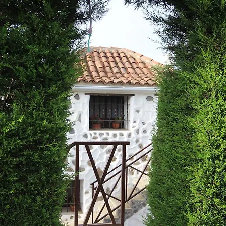 Casa Rural La Fuente Del Bardo Lantställe