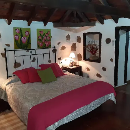 Casa Rural La Fuente Del Bardo Lantställe *